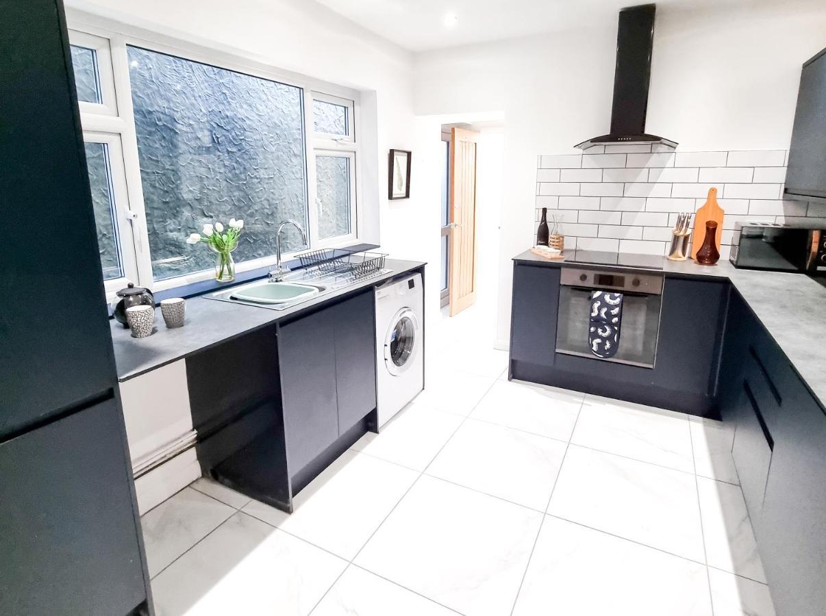 Spacious 3-Bed Near The City Centre Swansea Extérieur photo