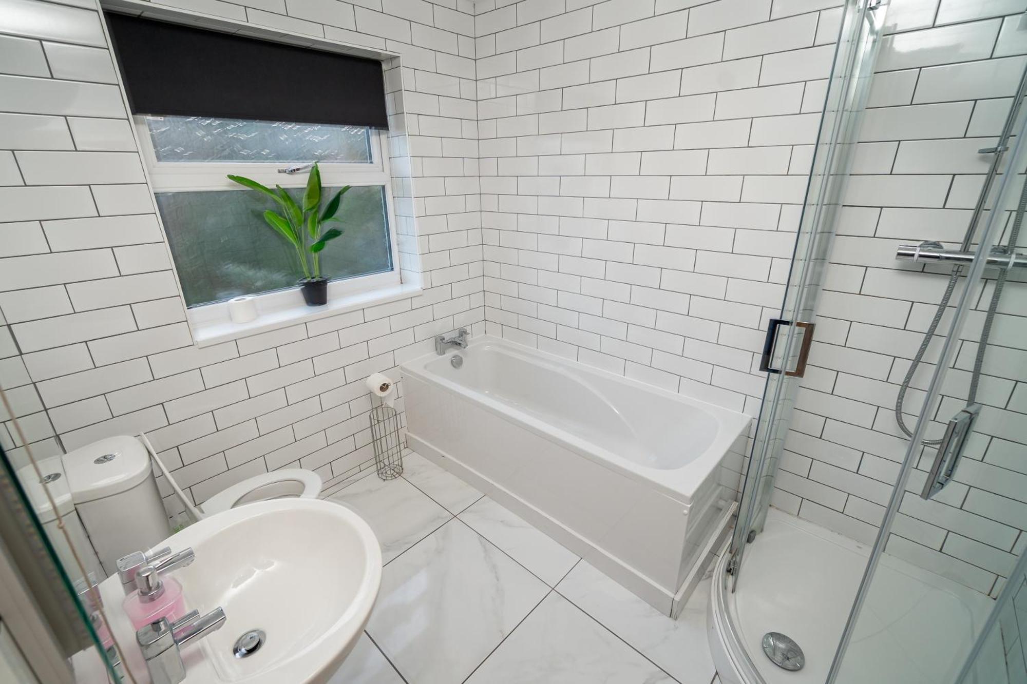 Spacious 3-Bed Near The City Centre Swansea Extérieur photo