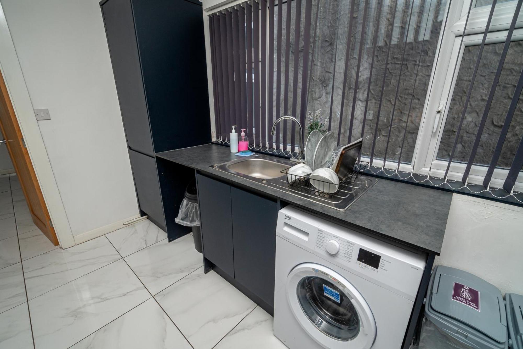 Spacious 3-Bed Near The City Centre Swansea Extérieur photo